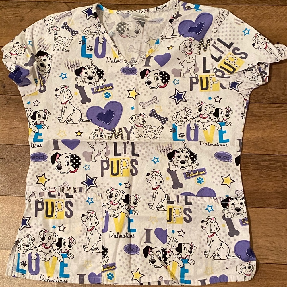Scrub top